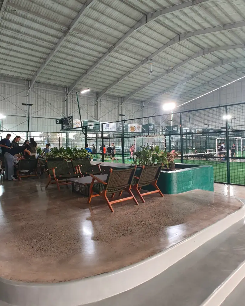 Courtside lounge seating
